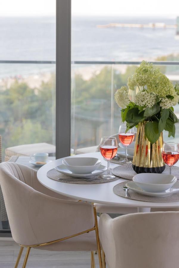 Royallux Apartment Waves Resort & Spa - Sea View From Balcony By Renters Prestige Miedzyzdroje Εξωτερικό φωτογραφία