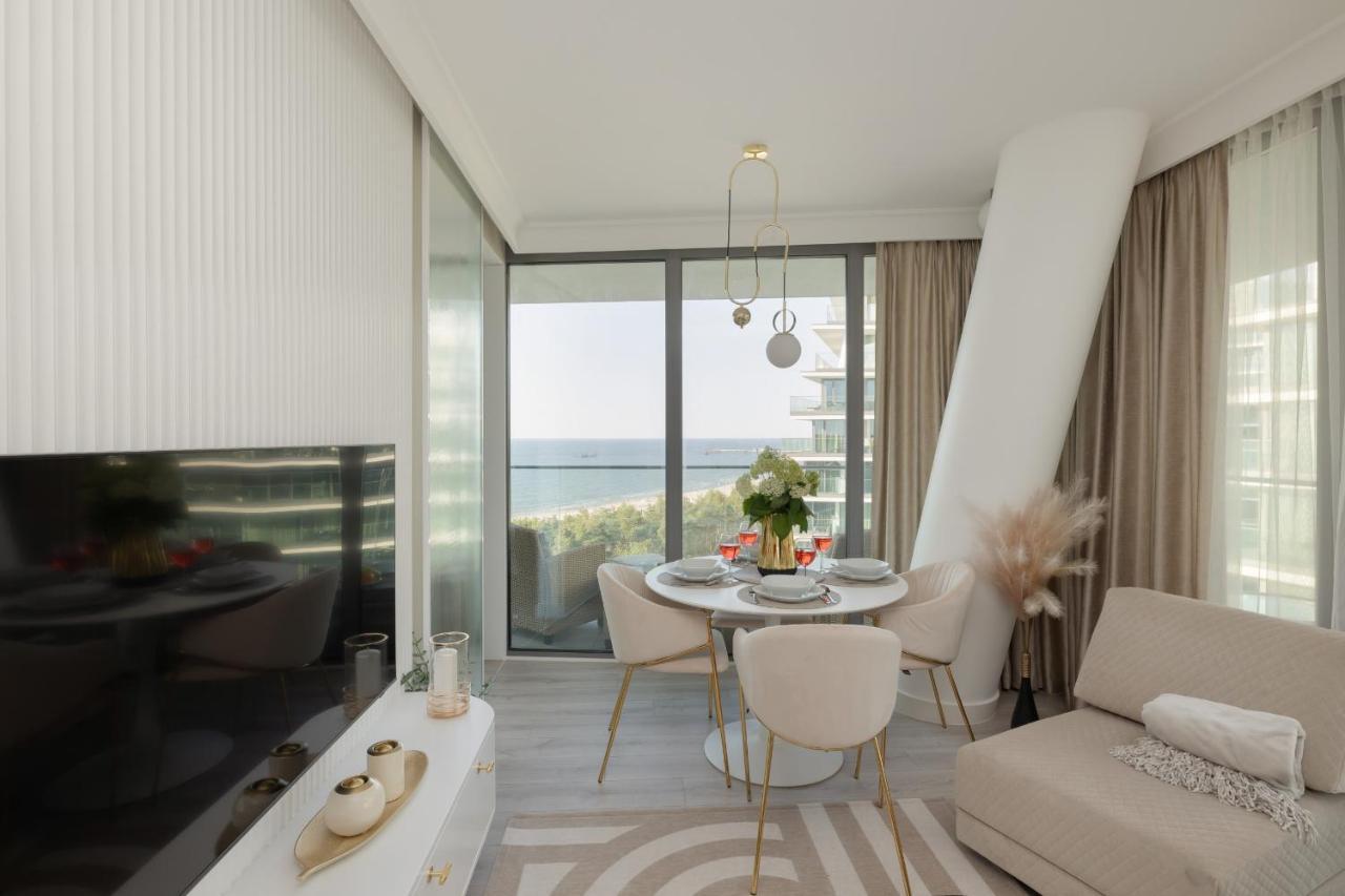 Royallux Apartment Waves Resort & Spa - Sea View From Balcony By Renters Prestige Miedzyzdroje Εξωτερικό φωτογραφία
